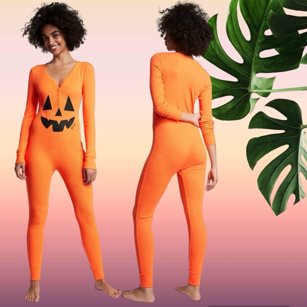XL VS PINK Halloween Jack-O-Lantern Thermal Sleep Onesie in HALOGEN ORANGE